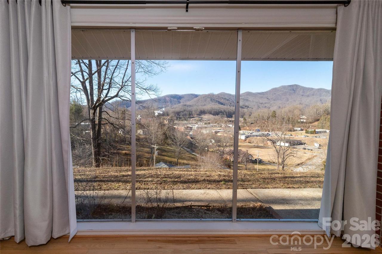 223 Cherry St., Sylva, NC 28779