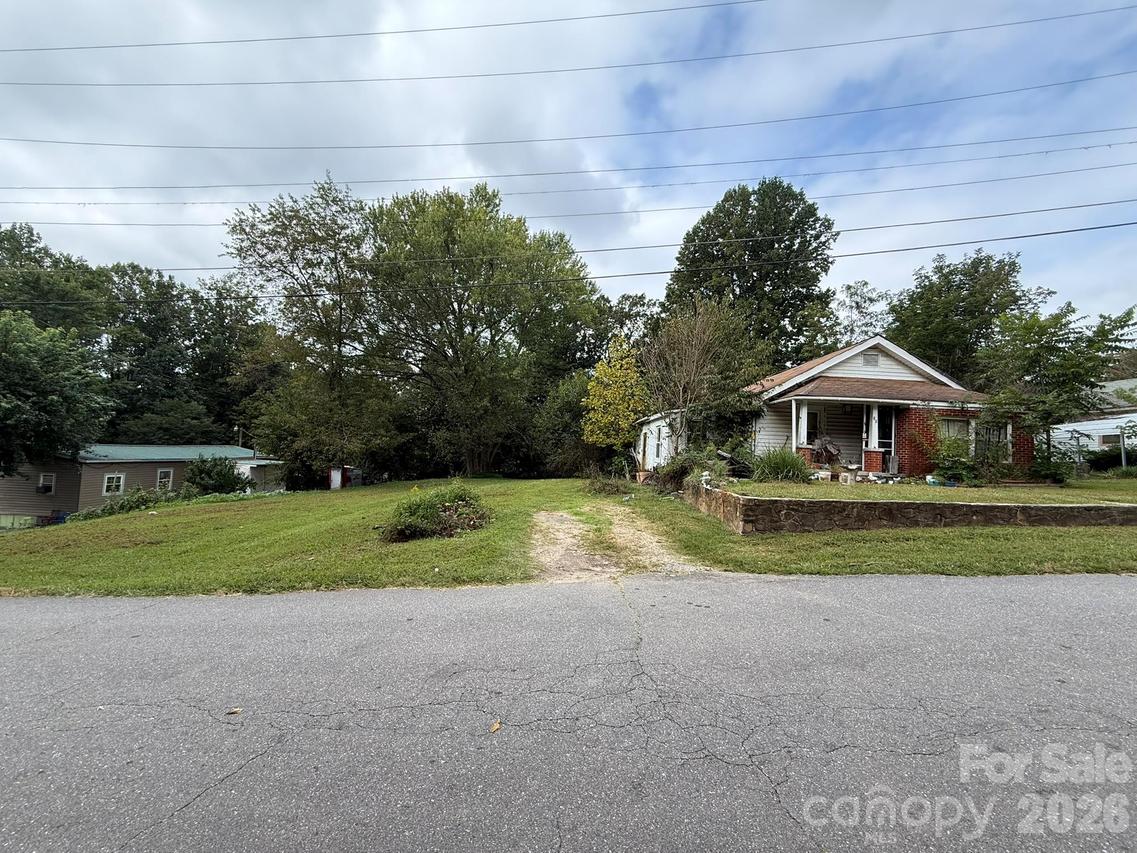 68 Morris Ave., Marion, NC 28752
