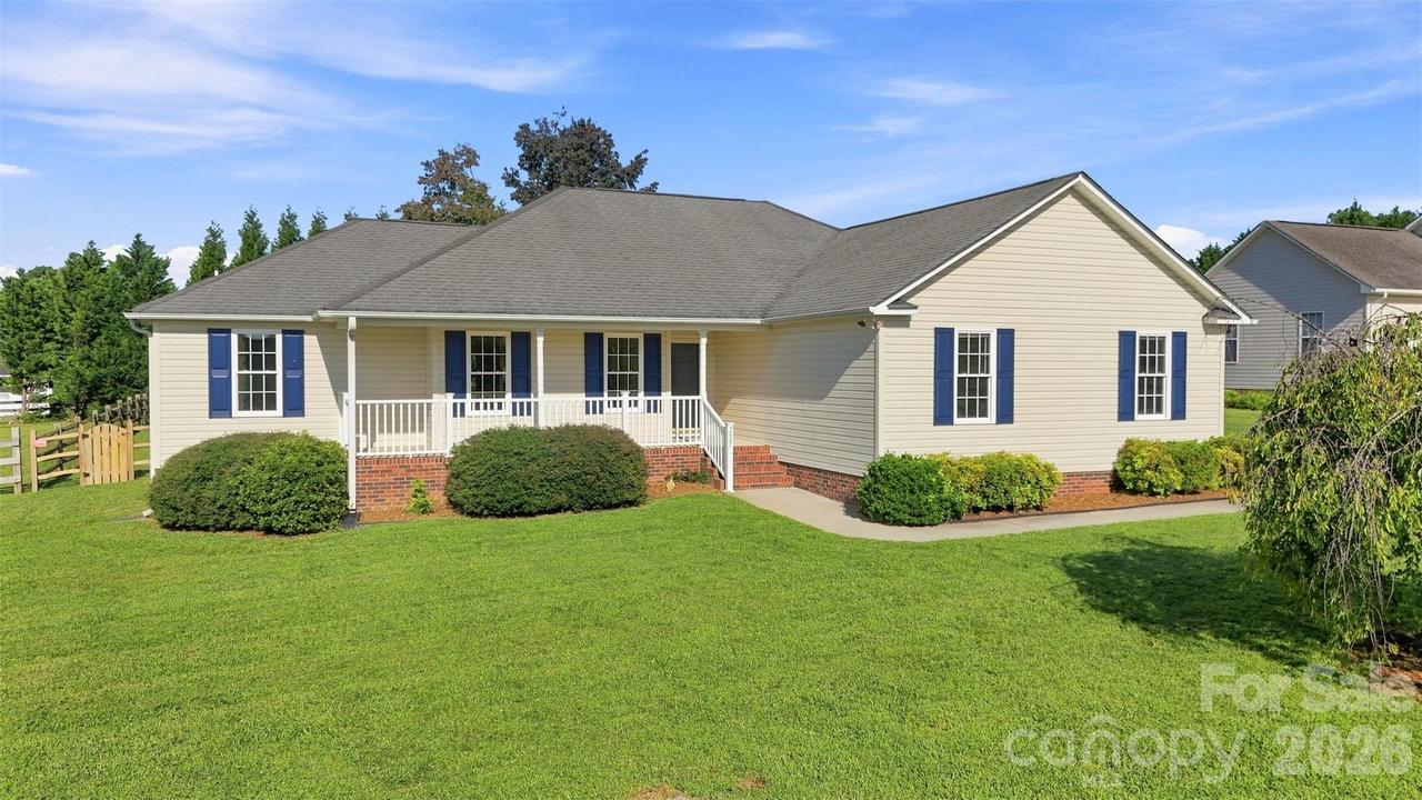 3707 Fieldhaven Ct., Maiden, NC 28650