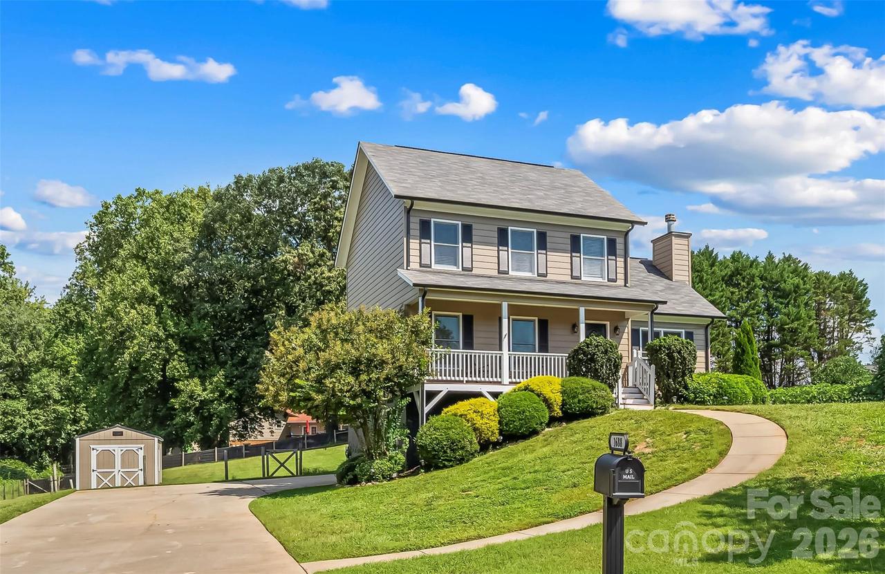 1688 Buffett Cir., Hickory, NC 28602