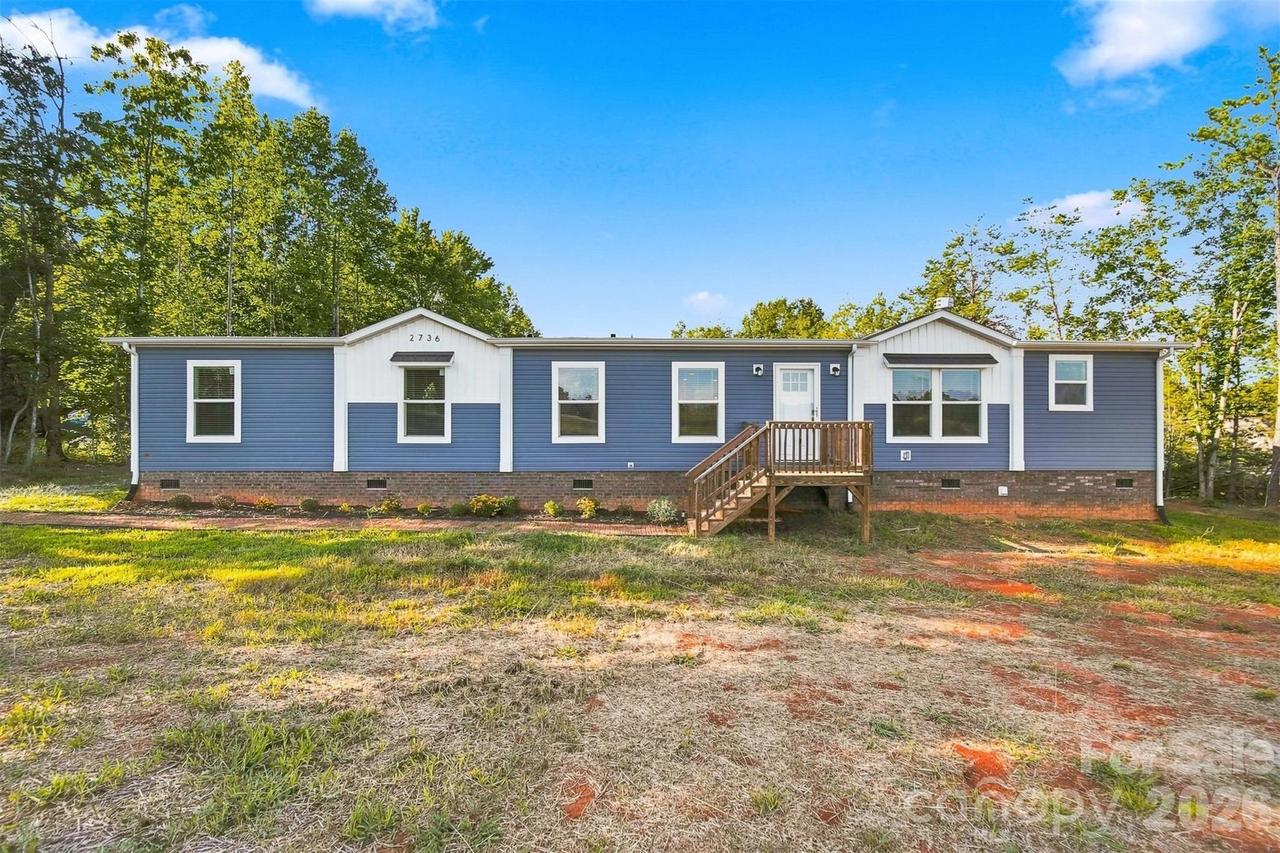 2736 Willowtree Church Ave., Morganton, NC 28655