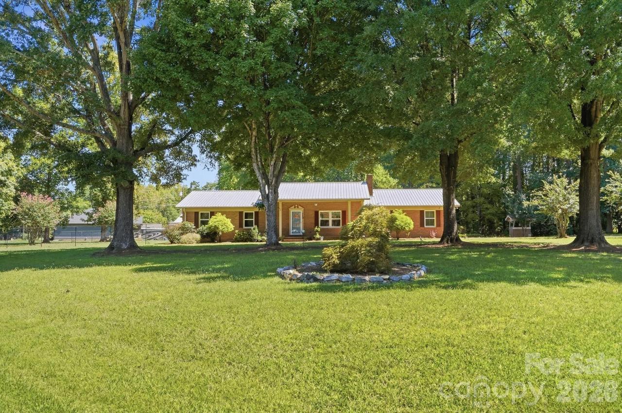 710 Frontier Cir., China Grove, NC 28023