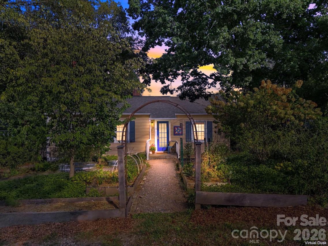21 Balsam Ave., Asheville, NC 28806