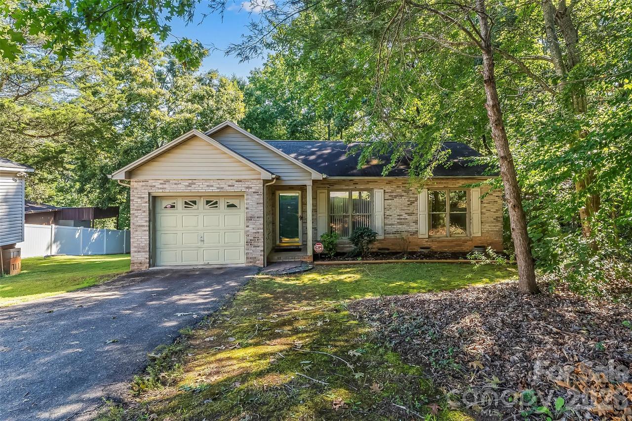 2524 Robinson Rd., Newton, NC 28658