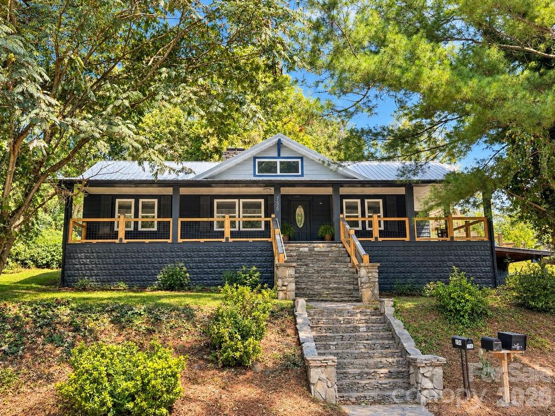 156 State St., Asheville, NC 28806