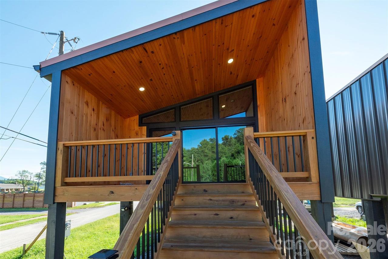 73 W Mitchell St., Old Fort, NC 28762