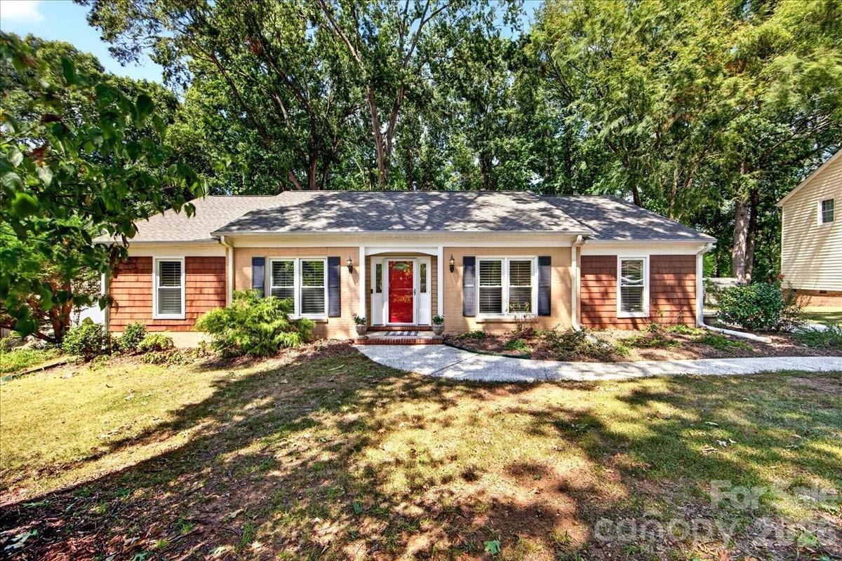 2624 Lawton Bluff Rd., Charlotte, NC 28226