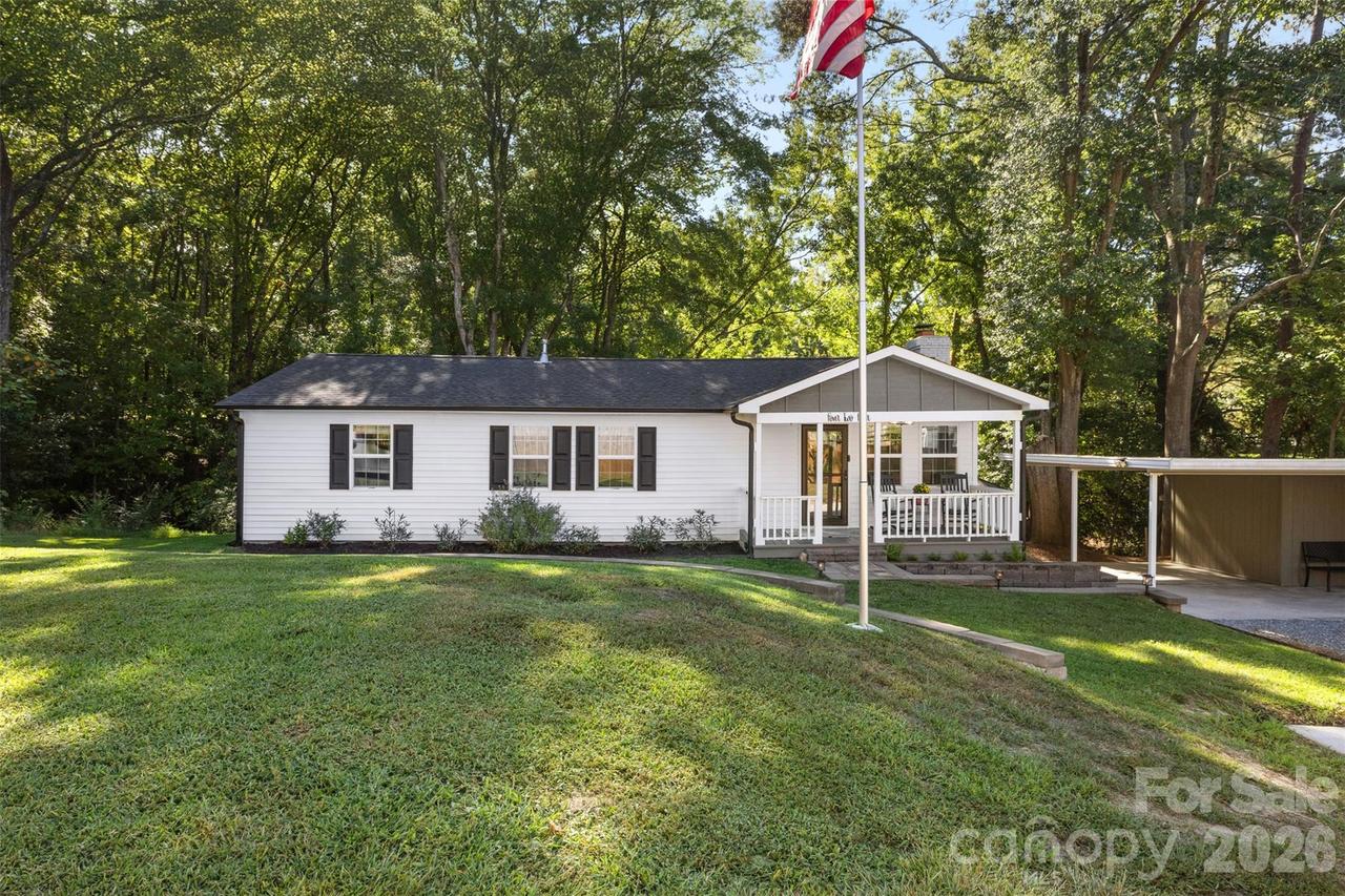 424 Arbor Dr., Waxhaw, NC 28173