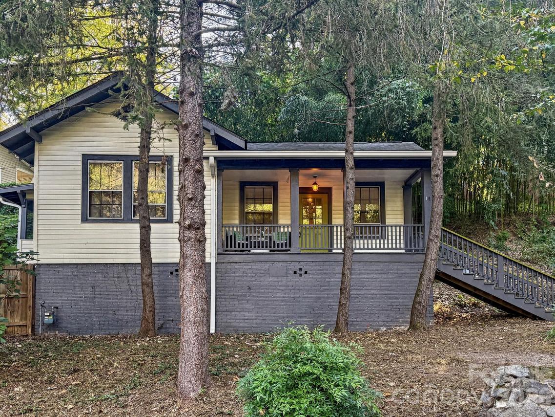 18 Wood Ave., Asheville, NC 28803