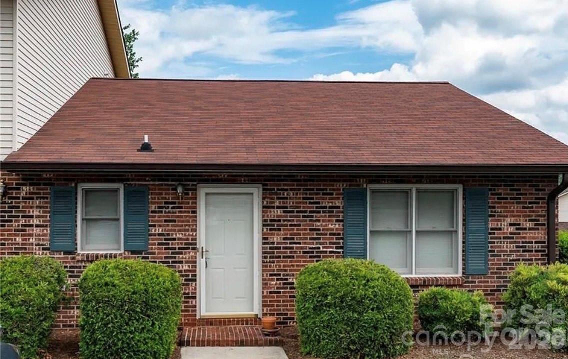 1330 5th St. #106, Hickory, NC 28601