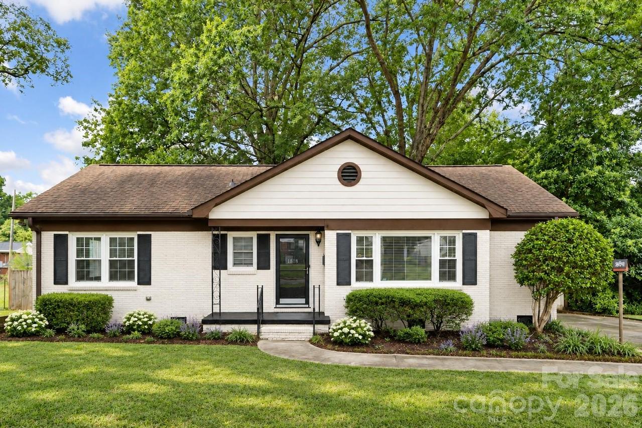 1818 Woodland Dr., Charlotte, NC 28205