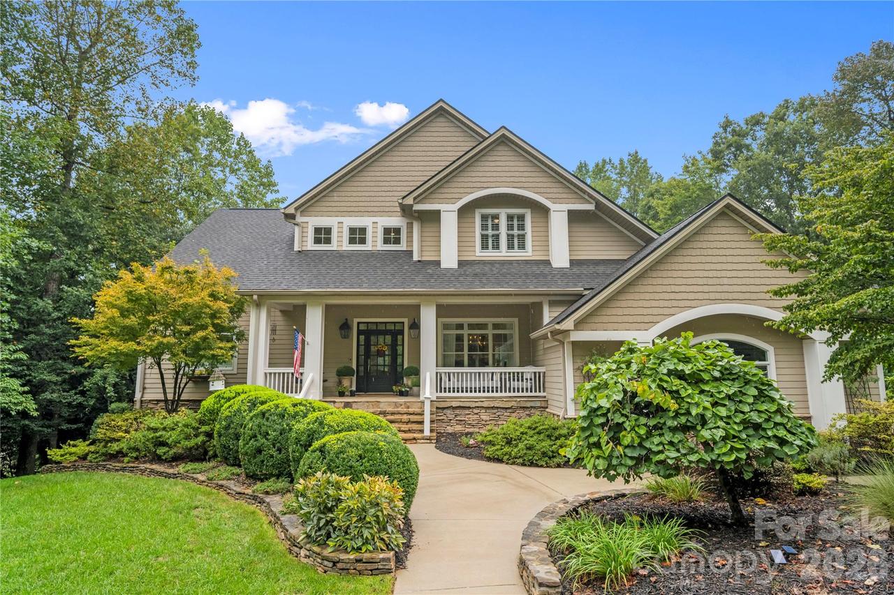 1637 Olmsted Dr., Asheville, NC 28803