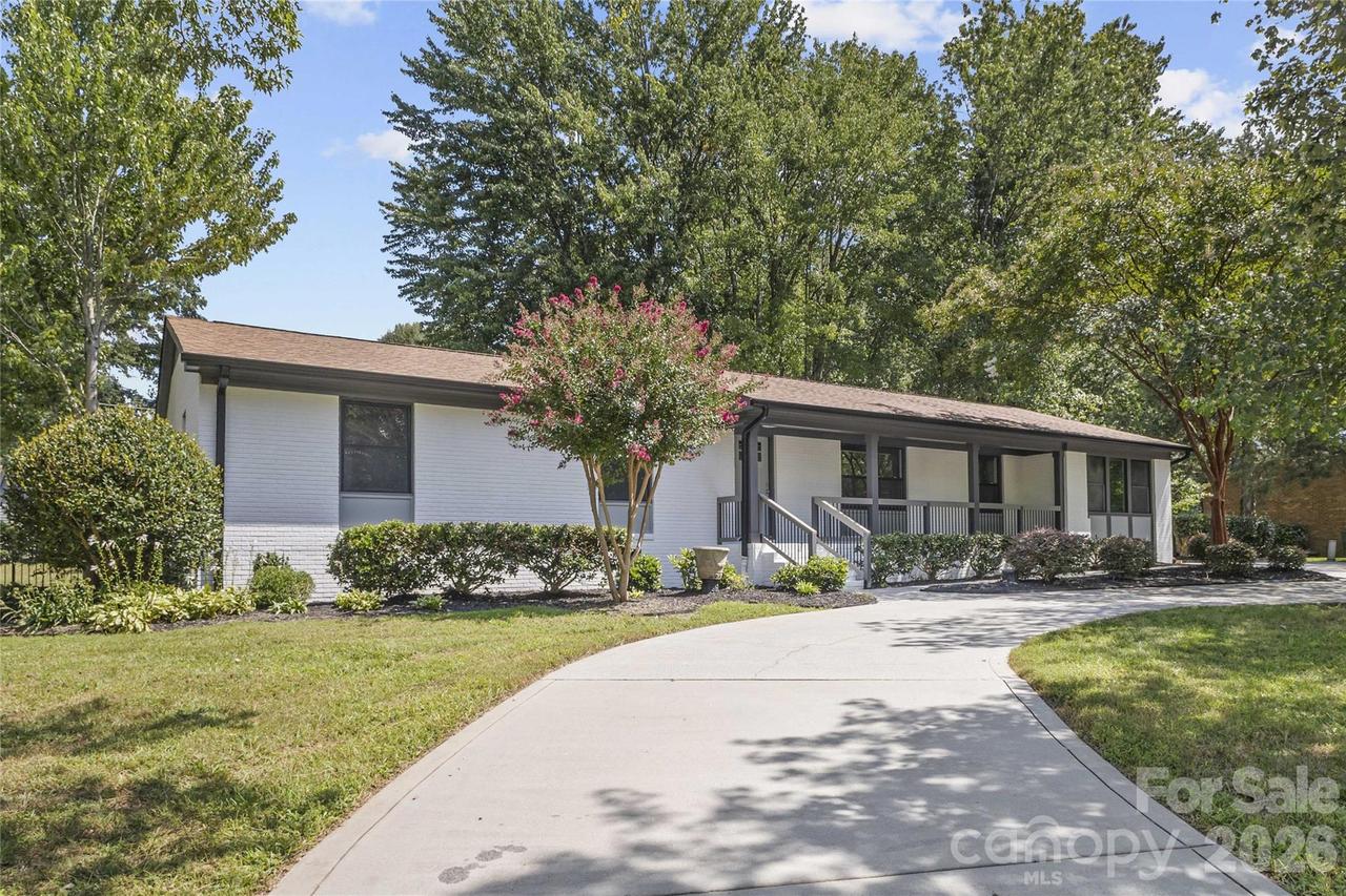 614 S Magnolia St., Mooresville, NC 28115