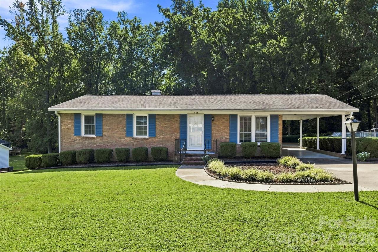 628 Sedgefield St., Concord, NC 28025