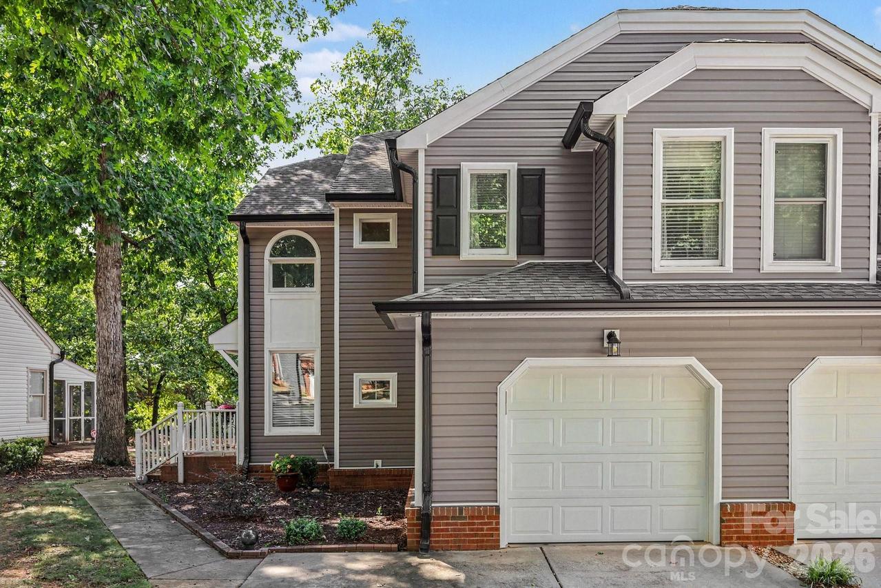 8609 Fox Chase Ln., Charlotte, NC 28269