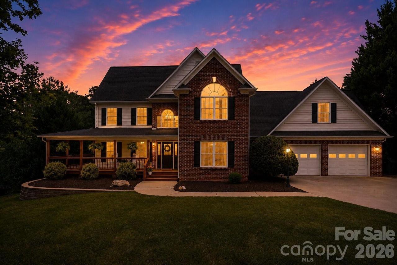 4616 20th Street Pl., Hickory, NC 28601
