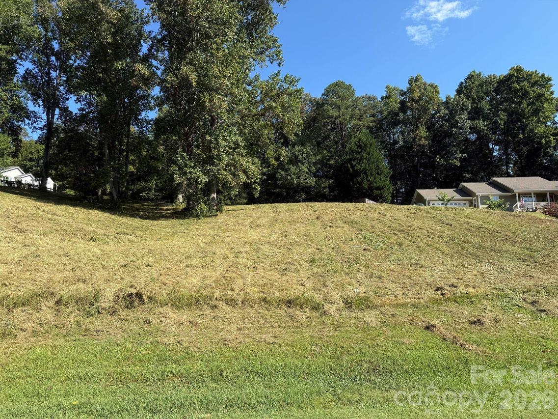 28 Shallow Branch Rd., Leicester, NC 28748