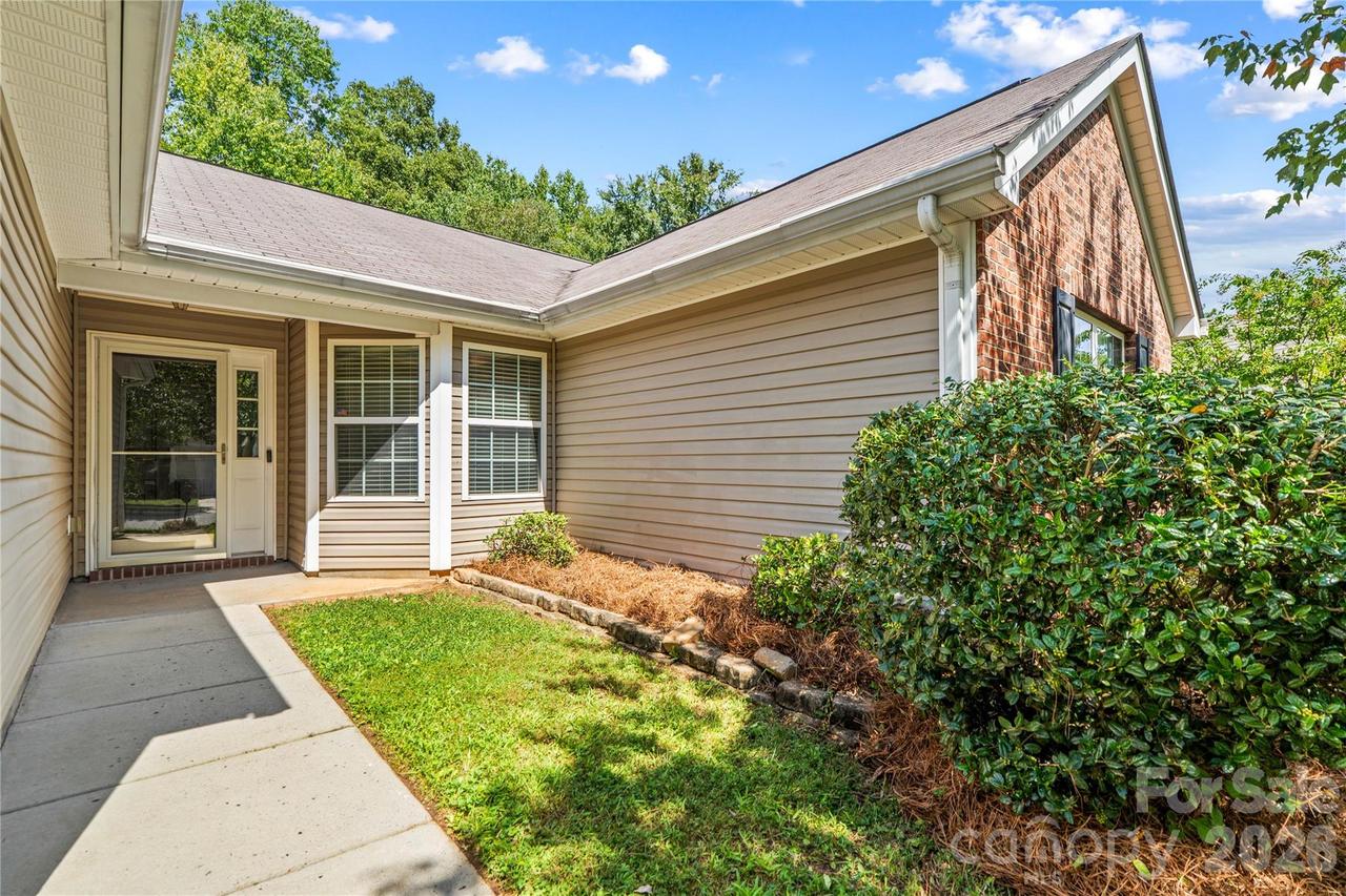 2457 Marthas Ridge Dr., Statesville, NC 28625