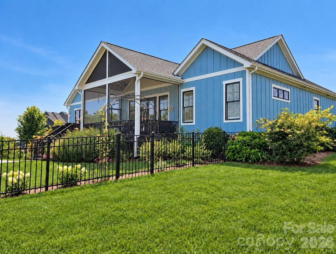 173 Pisgah Ridge Tr., Mills River, NC 28759
