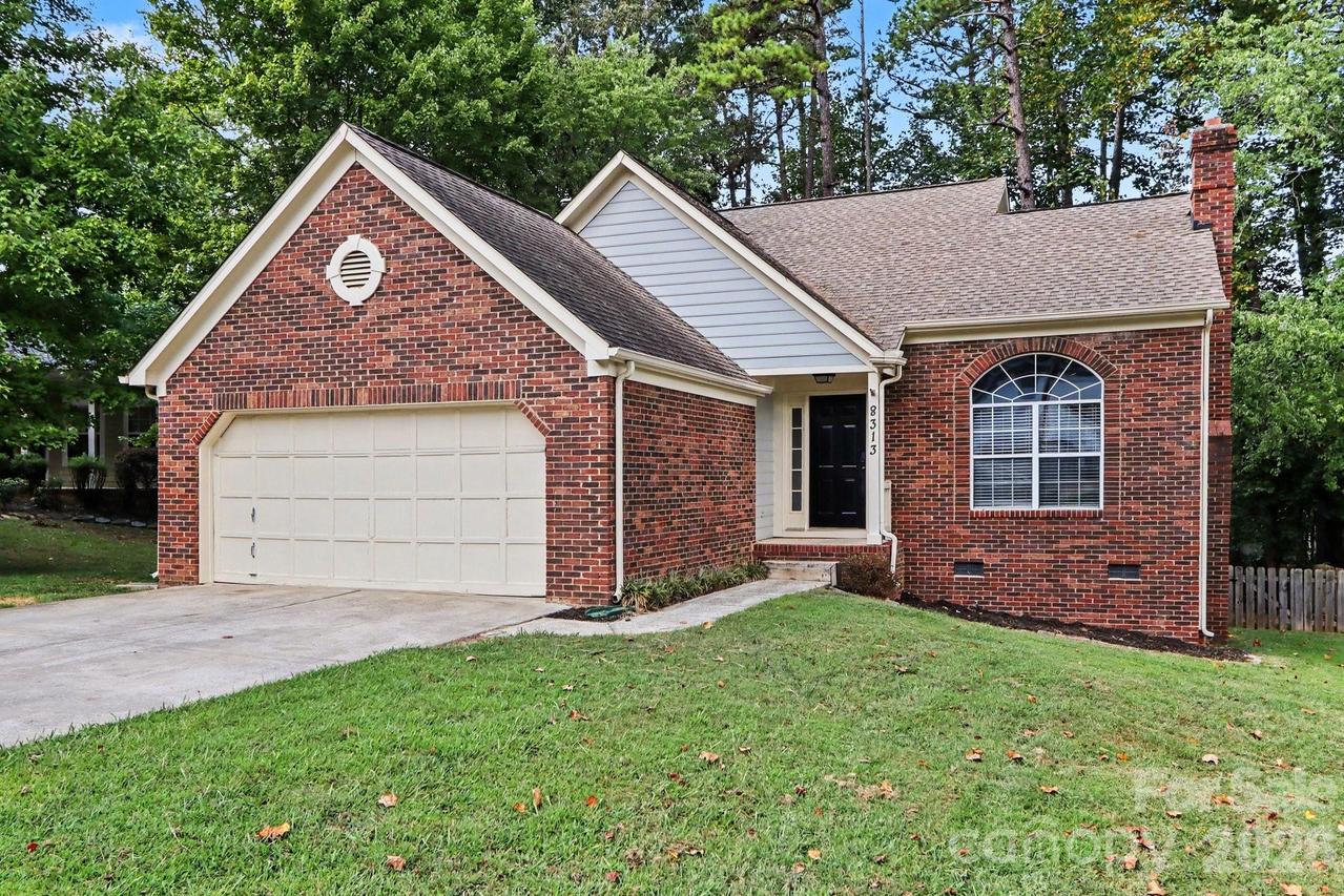 8313 Belstead Brook Ct., Charlotte, NC 28216