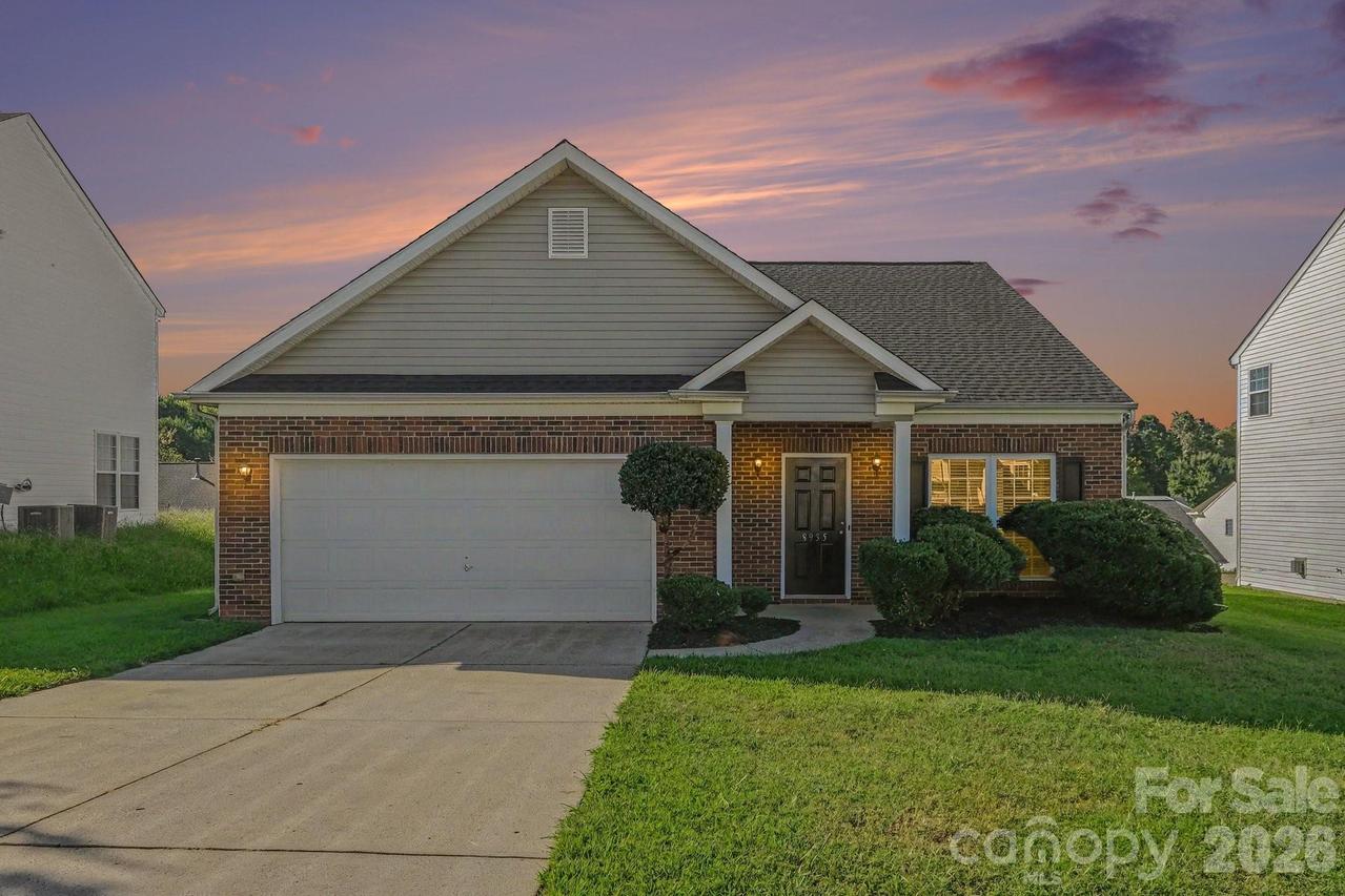 8935 Hedge Maple Rd., Charlotte, NC 28269