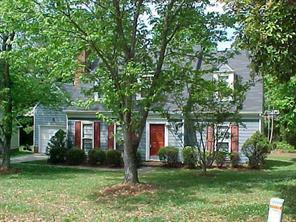 5006 Rivergreen Ln., Charlotte, NC 28227