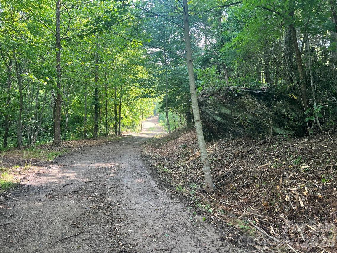 000 Compromise Dr., Waynesville, NC 28785