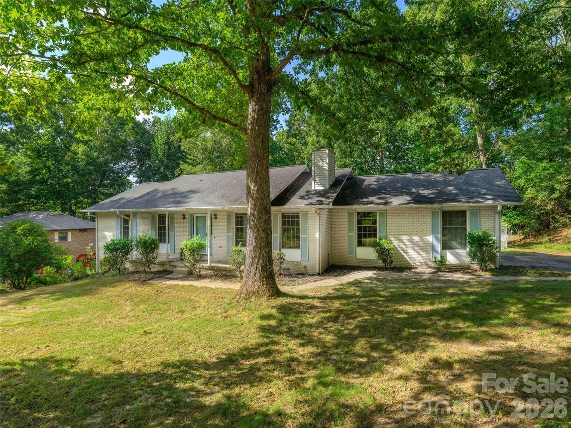 209 Trappers Tr., Hendersonville, NC 28739