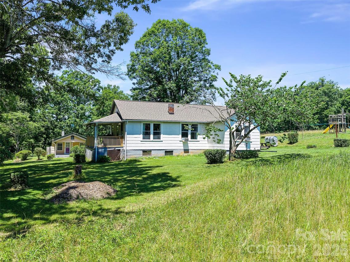1125 & 1127 Glenn Bridge Rd., Arden, NC 28704