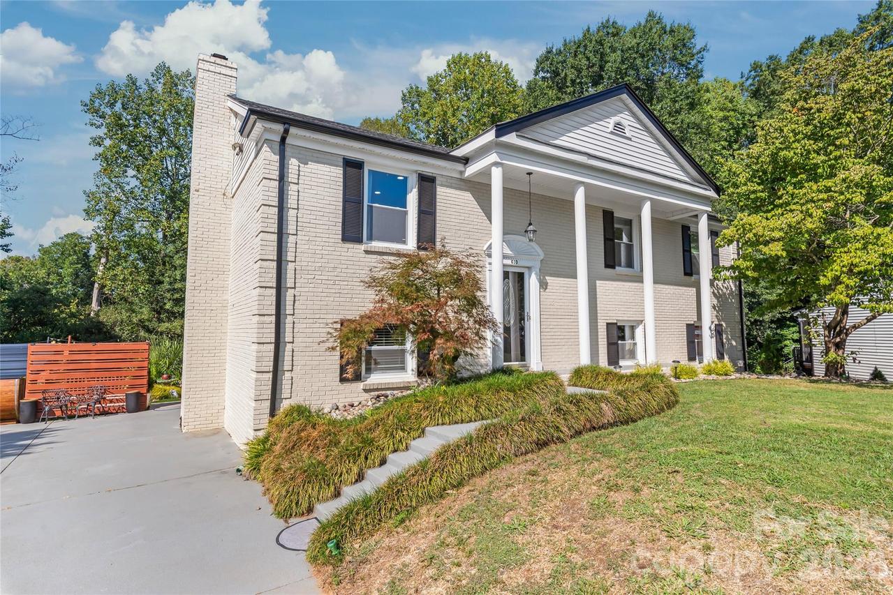 610 Ridgeway Dr., Belmont, NC 28012