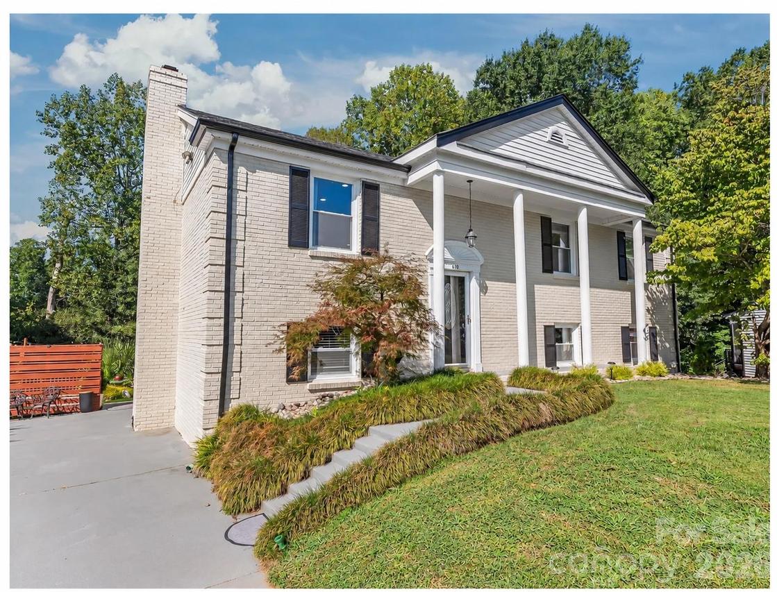 610 Ridgeway Dr., Belmont, NC 28012