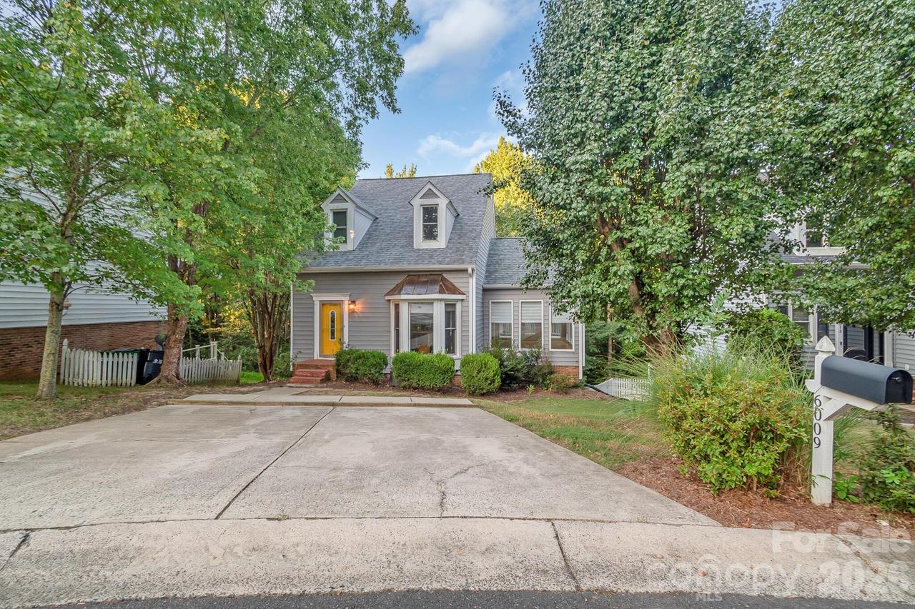 6009 Coaching Inn Ct., Charlotte, NC 28270
