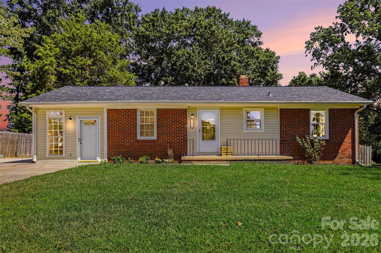 105 Marine Dr., Pineville, NC 28134
