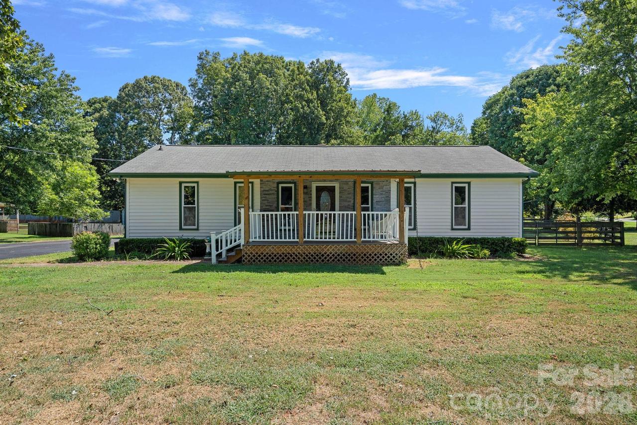 14700 August Ln., Charlotte, NC 28227