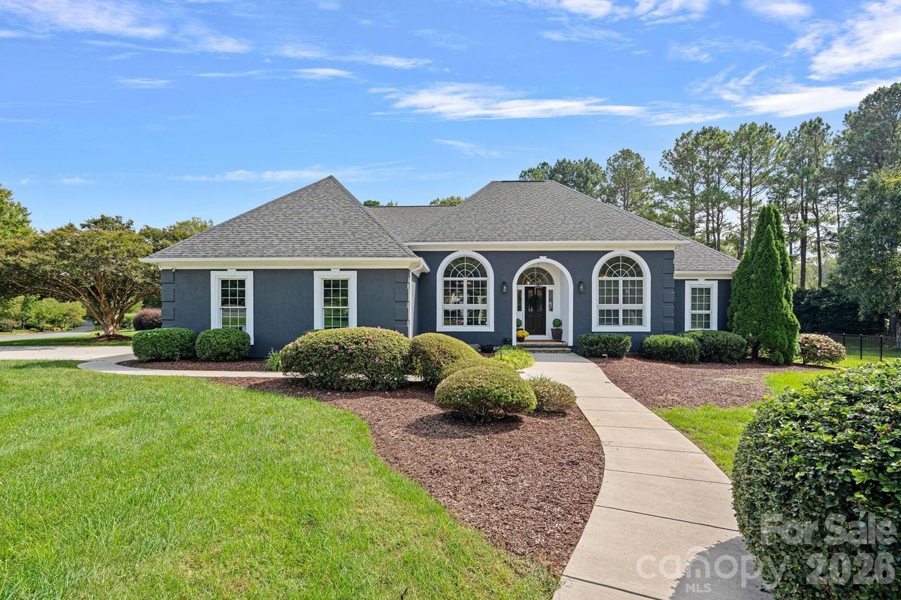 18806 Boundary Oaks Ct., Davidson, NC 28036