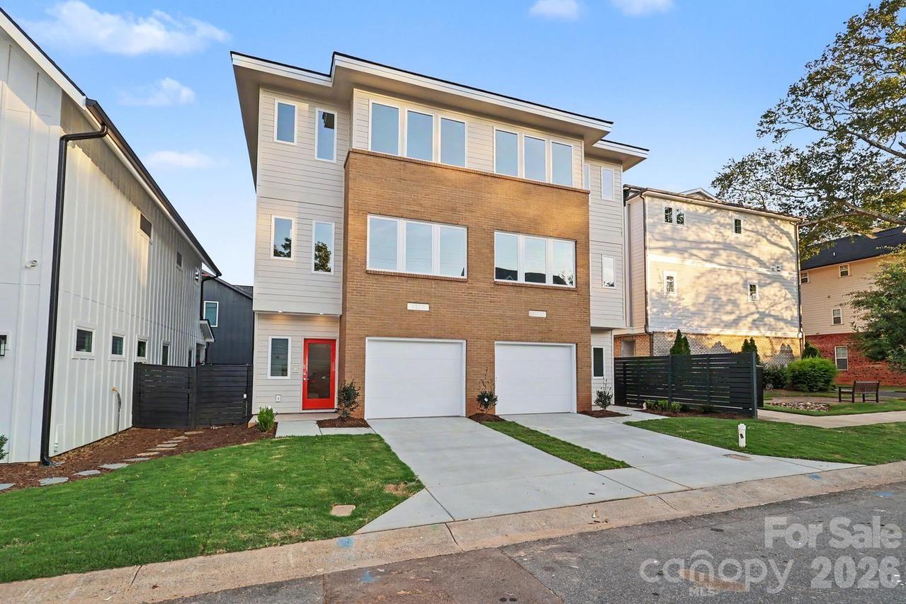 1424 Lomax Ave., Charlotte, NC 28211