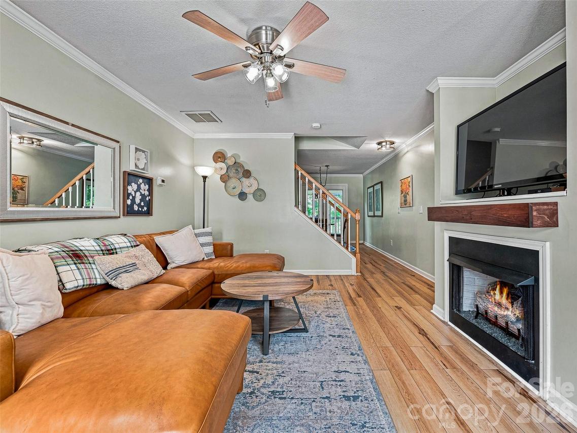 143 Alpine Ridge Dr., Asheville, NC 28803