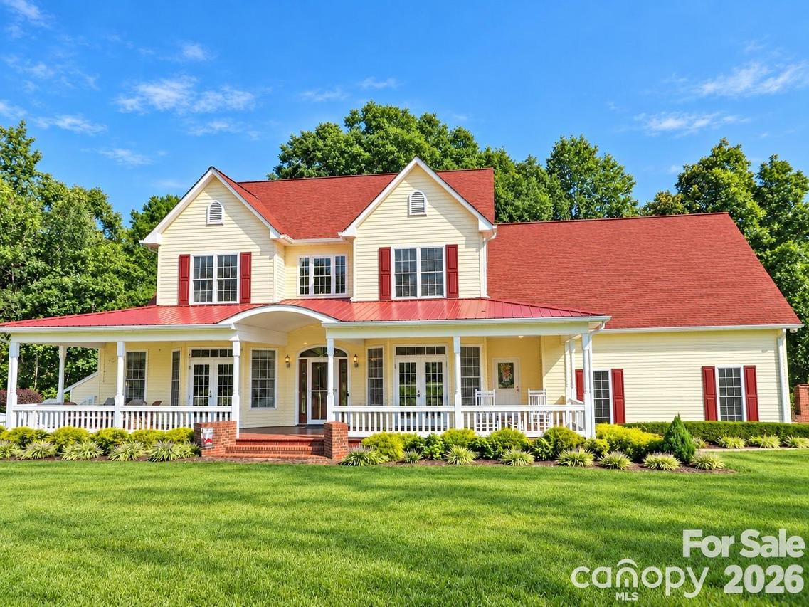 201 Harbor Ridge Dr., Connelly Springs, NC 28612