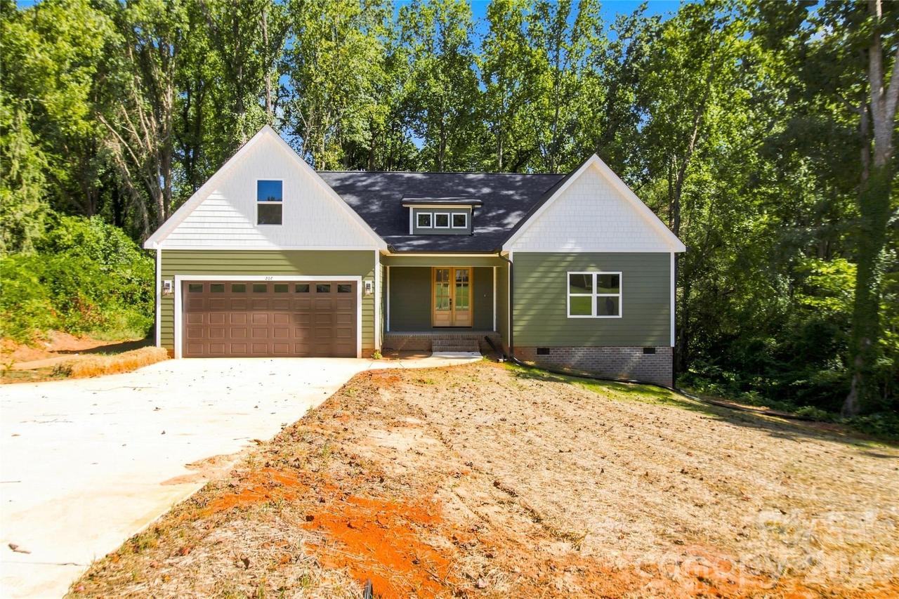 207 Country Club Rd., Shelby, NC 28150