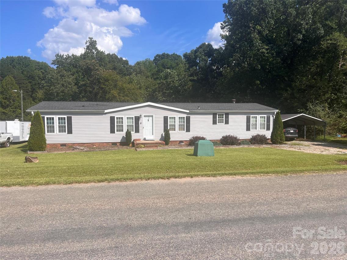 2840 Montana Dr., Kannapolis, NC 28081