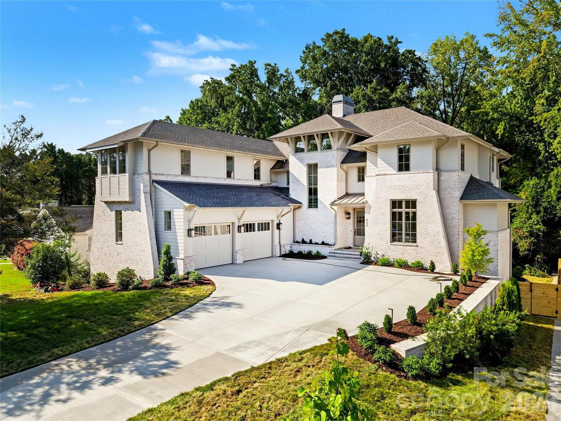 932 Heather Ln., Charlotte, NC 28209