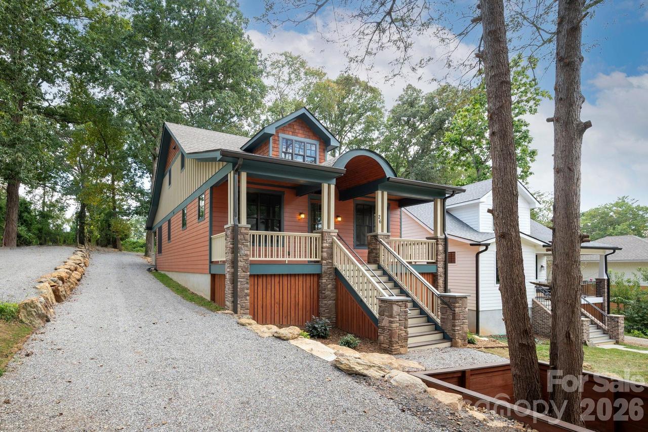 26 Grindstaff Dr., Asheville, NC 28803