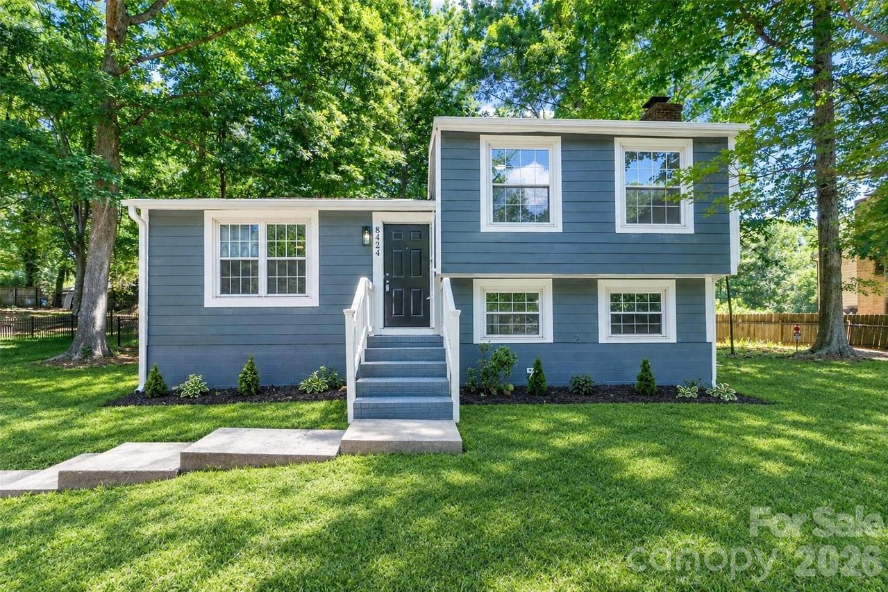 8424 Othello Pl., Charlotte, NC 28227