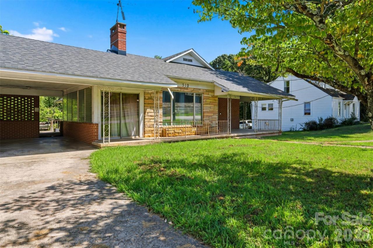 512 1st St., Conover, NC 28613