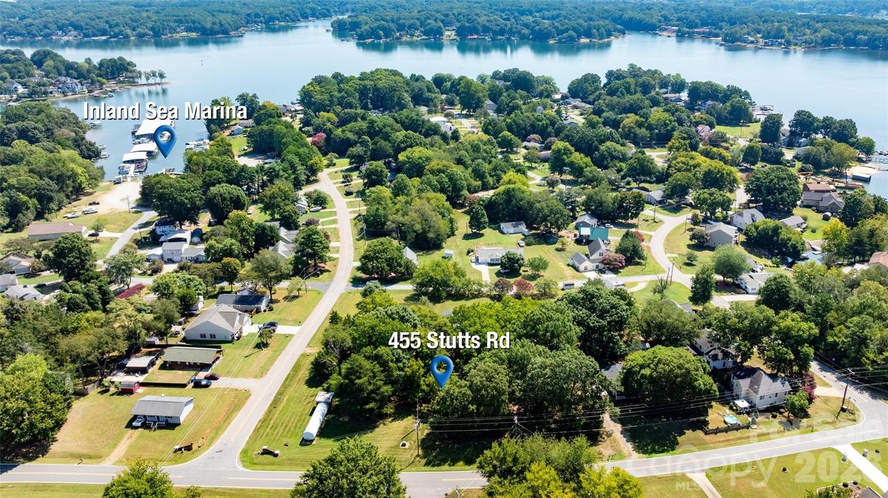 455 Stutts Rd., Mooresville, NC 28117