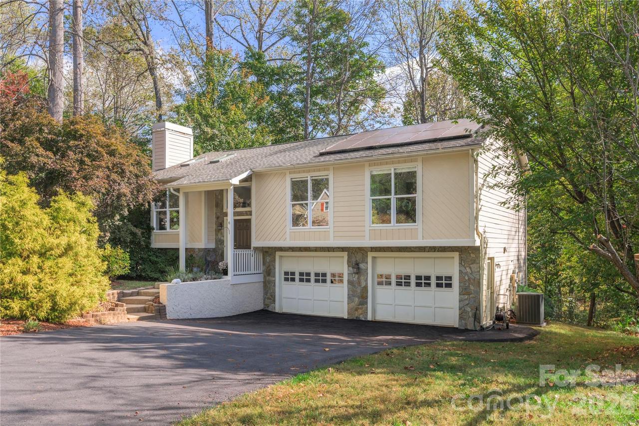 6 Eagles Nest Ln., Asheville, NC 28806