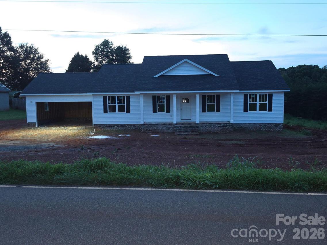 5949 River Bend Rd., Claremont, NC 28610
