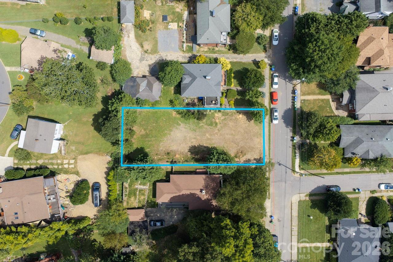 99999 Maney Ave. #A, Asheville, NC 28804