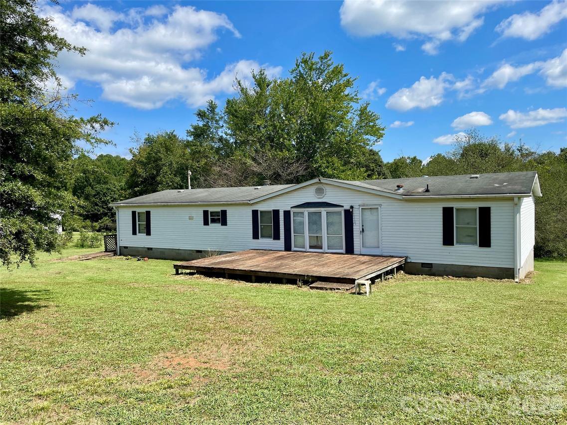 112 Flake Rd., Harmony, NC 28634