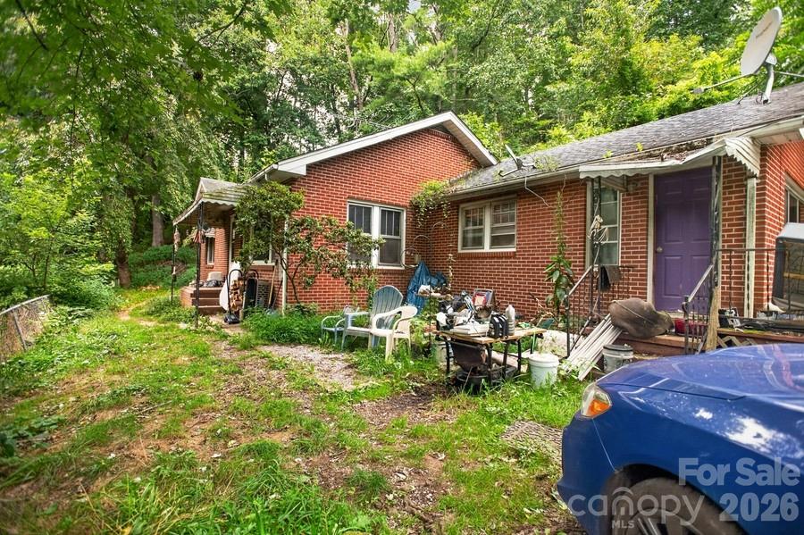 70 Pitman Rd., Bakersville, NC 28705